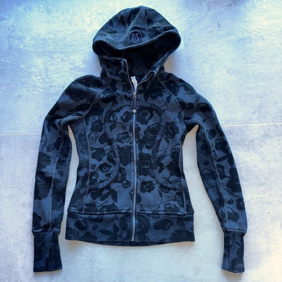 lululemon athletica Tops - Lululemon Scuba Hoodie Womens 2 Blue Floral Embroidered Panel Athleasure Zip EUC